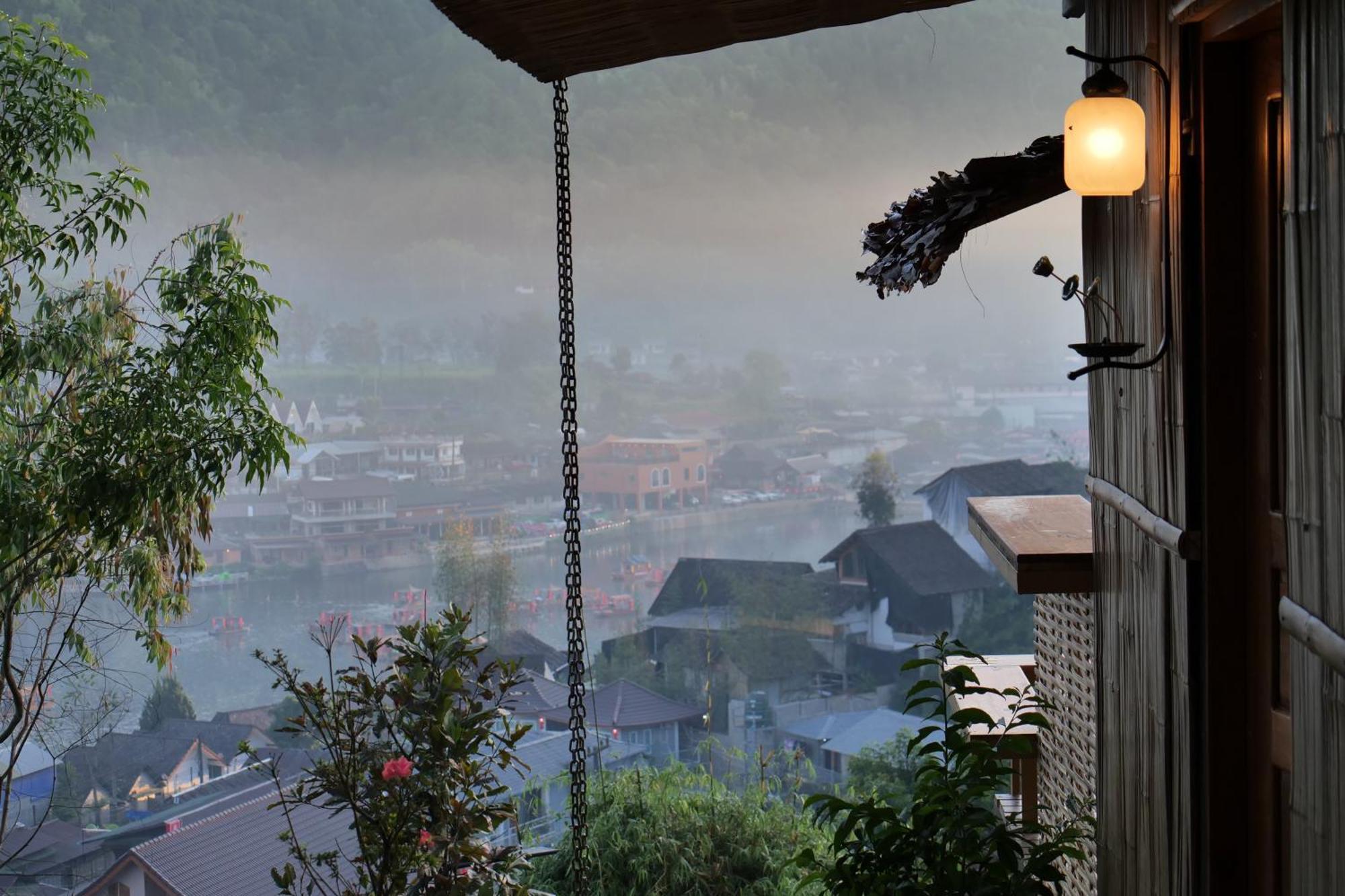 Hedreung Banrakthai Homestay And Camping Ban Rak Thai Екстер'єр фото