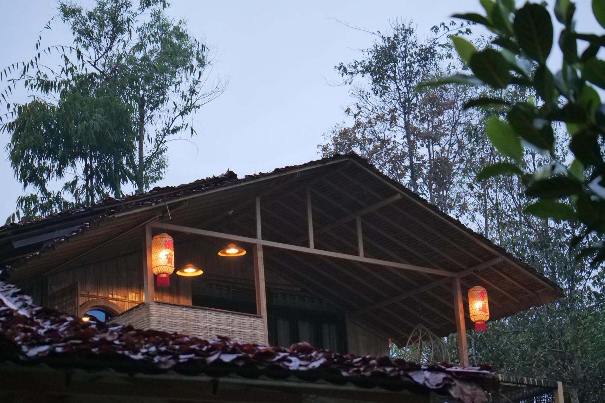 Hedreung Banrakthai Homestay And Camping Ban Rak Thai Екстер'єр фото